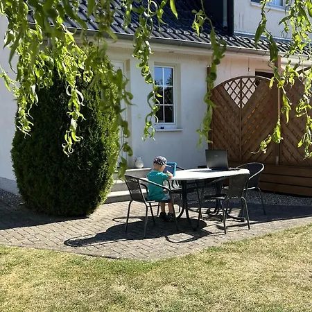 Auf Zwei Ebenen Mit Terrasse * Gaegelow
